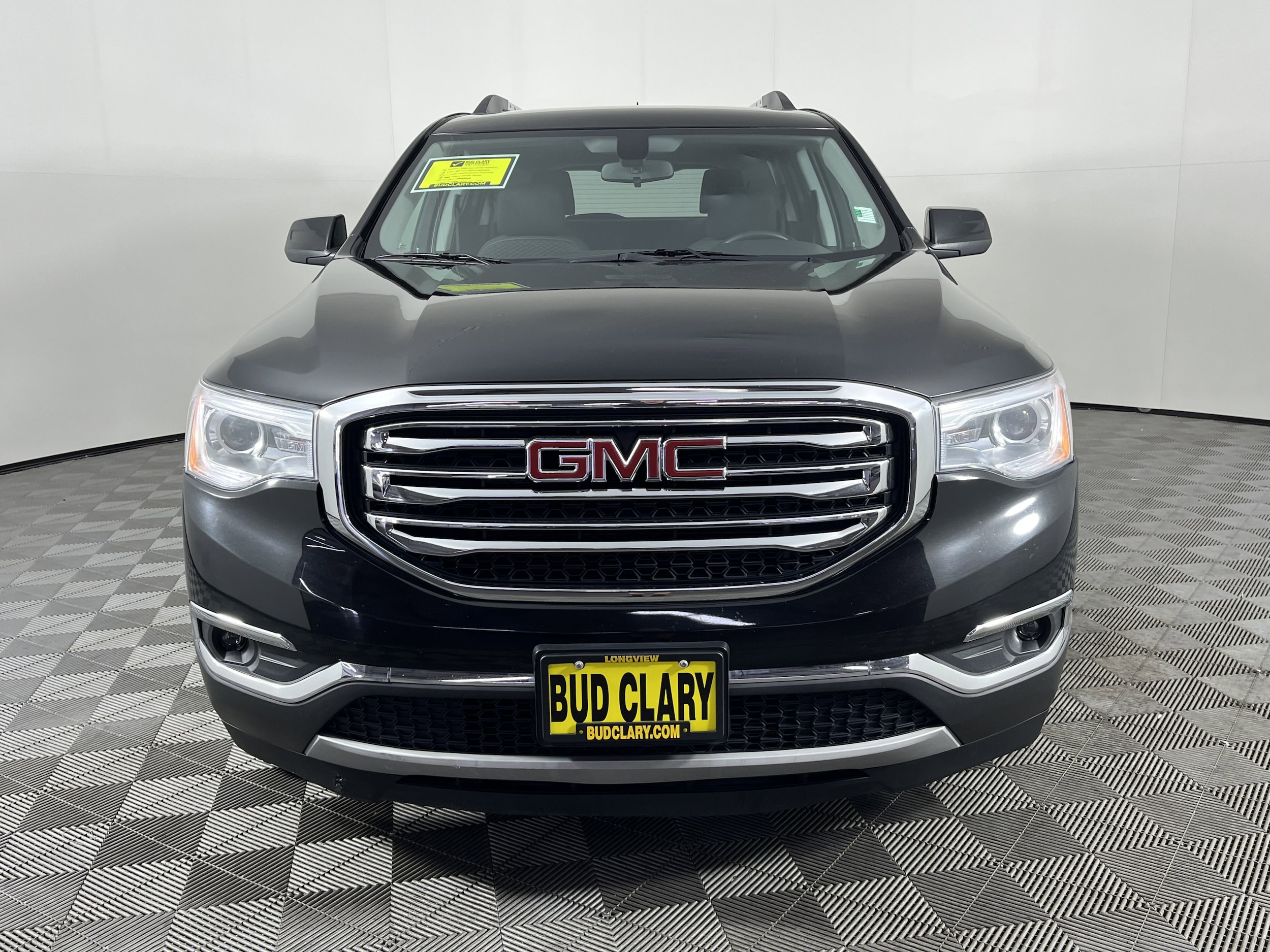 Used 2019 GMC Acadia SLE-2 with VIN 1GKKNSLS0KZ192882 for sale in Longview, WA