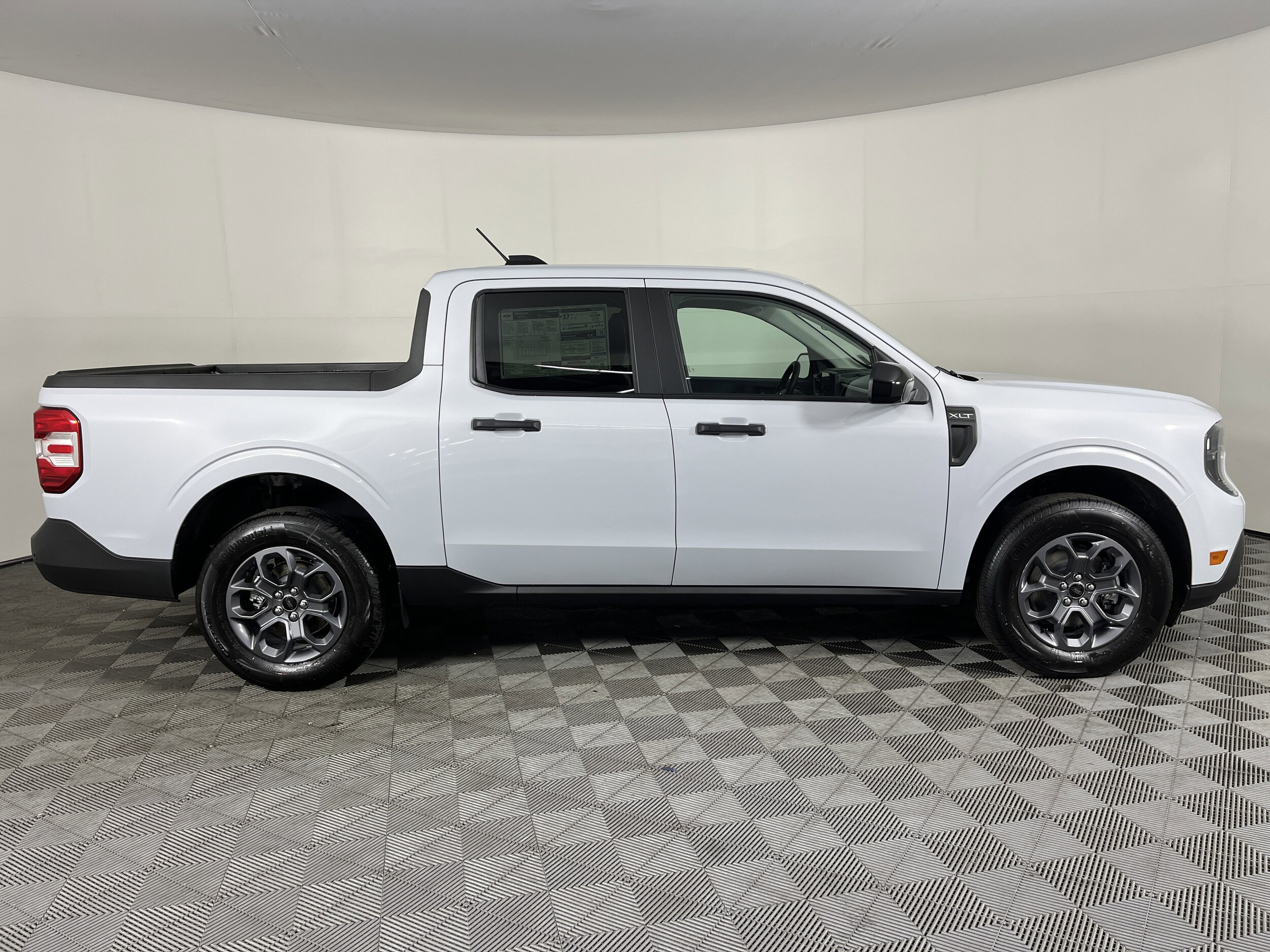 2025 Ford Maverick XLT photo 4
