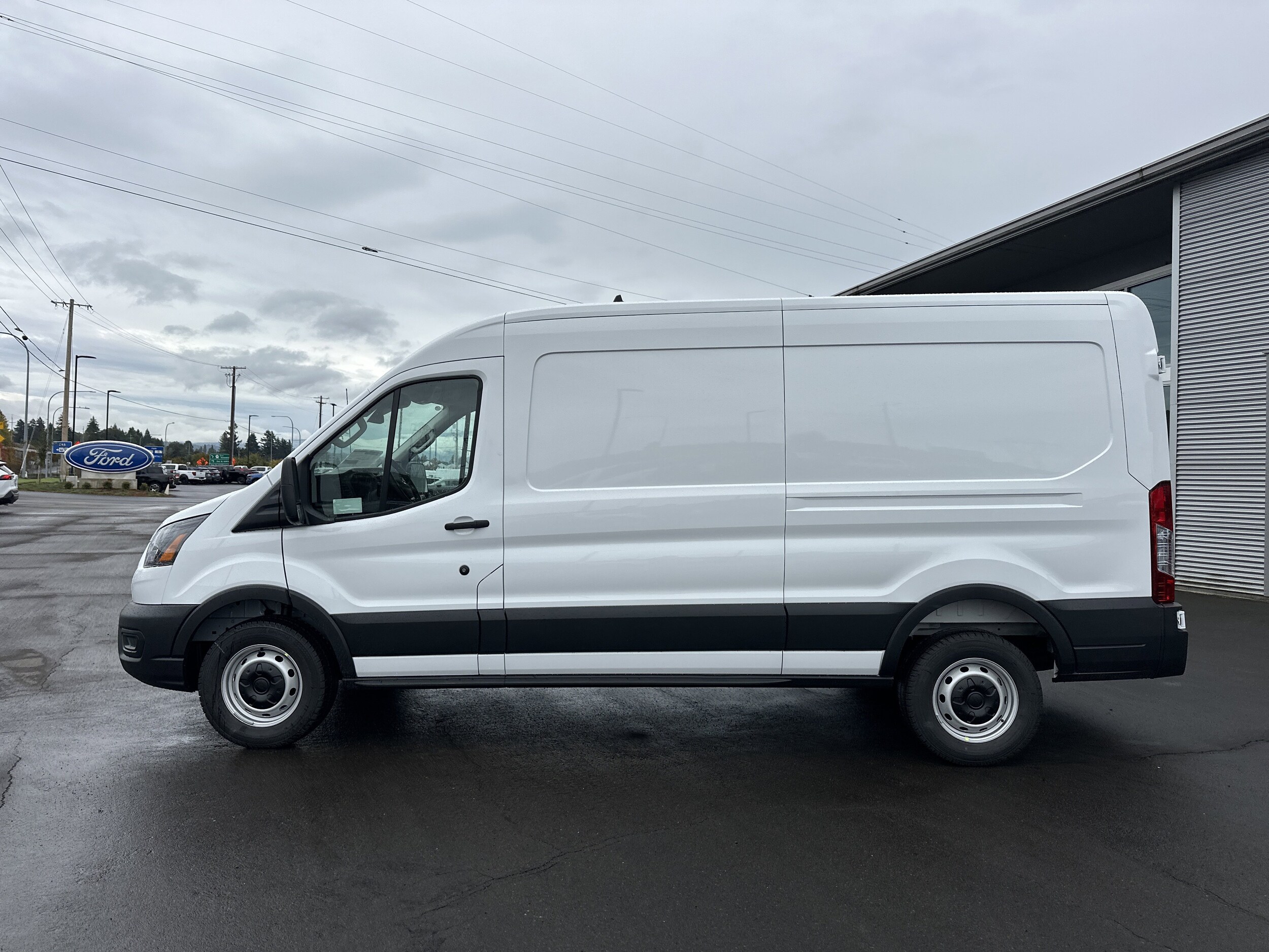 2025 Ford Transit Cargo Van photo 2
