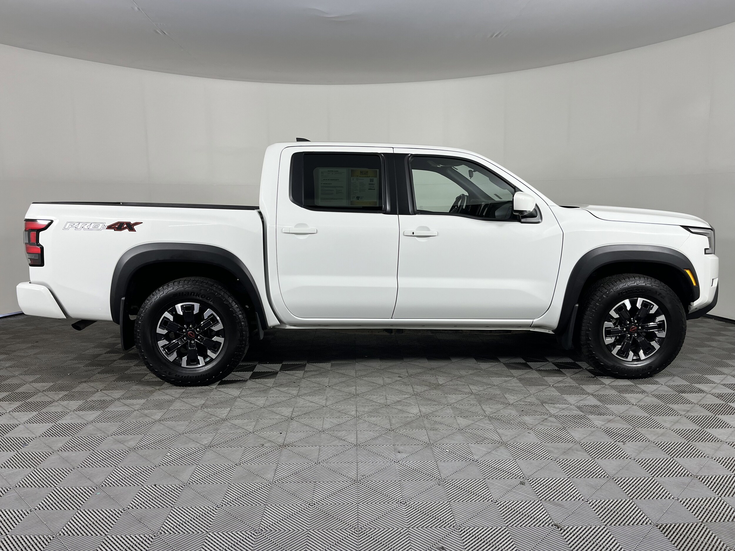 2022 Nissan Frontier Crew Cab S photo 4
