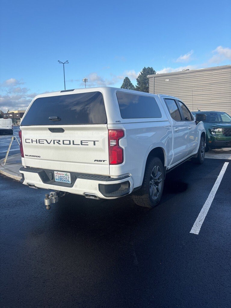 2022 Chevrolet Silverado 1500 RST photo 3