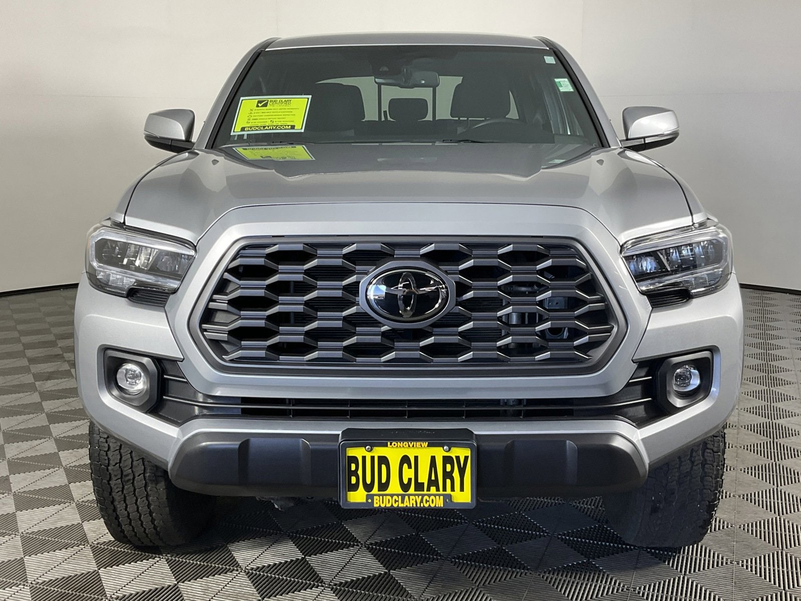 Used 2023 Toyota Tacoma TRD Off Road with VIN 3TMCZ5AN3PM548284 for sale in Longview, WA