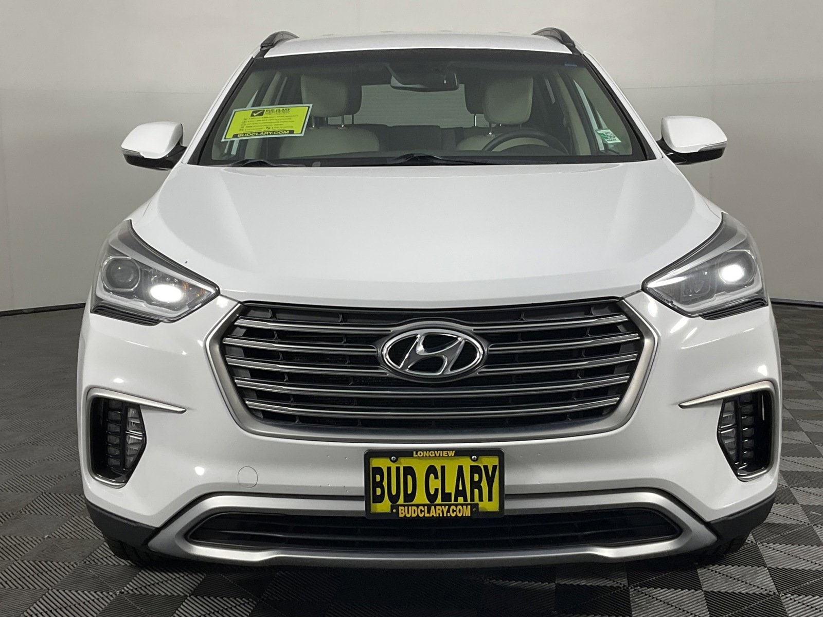 Used 2017 Hyundai Santa Fe SE with VIN KM8SNDHF8HU245509 for sale in Longview, WA