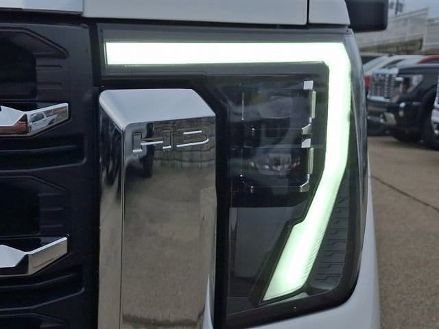 2026 GMC Sierra 2500HD SLT - Photo 10