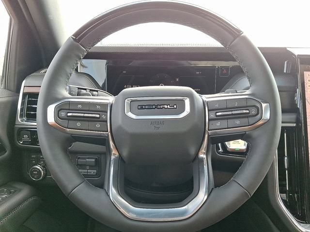 2026 GMC Yukon Denali - Photo 21