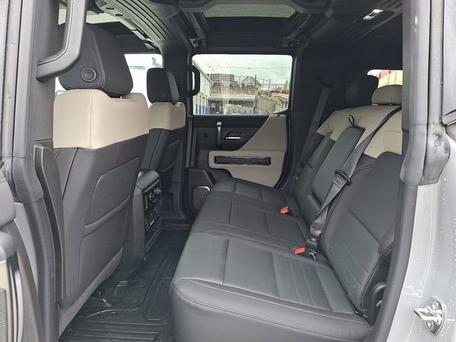 2026 GMC HUMMER EV 2X - Photo 11