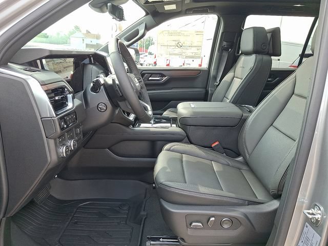 2026 GMC Yukon Denali - Photo 16