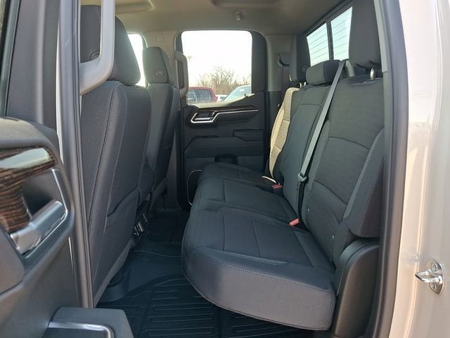 2026 GMC Sierra 1500 SLE - Photo 11