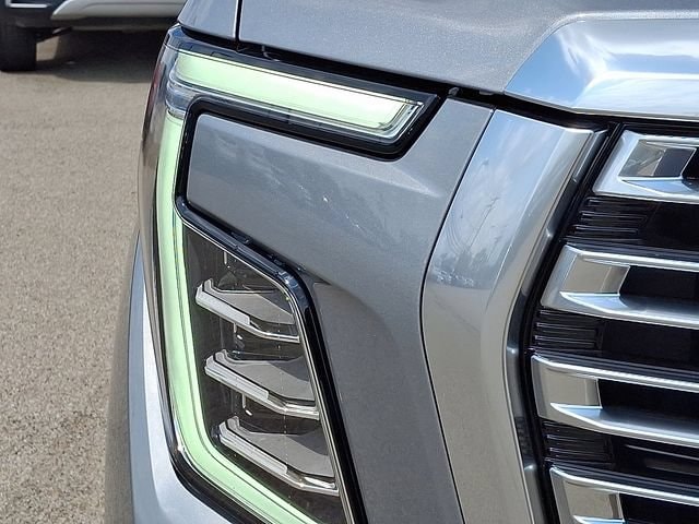2026 GMC Yukon Denali - Photo 10