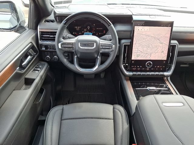 2026 GMC Yukon Denali - Photo 14