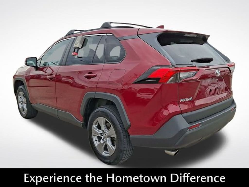 Used 2022 Toyota RAV4 XLE SUV