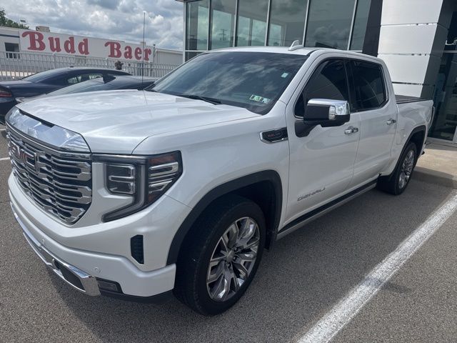 2024 GMC Sierra 4WD Crew Cab Short Box Denali's photo