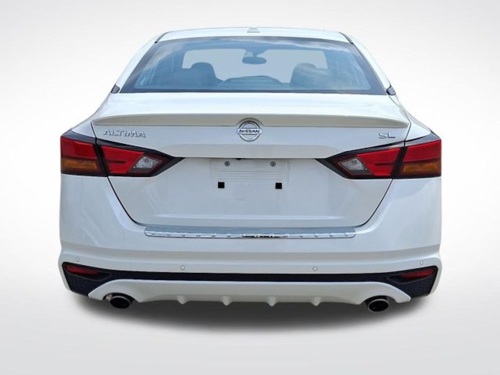 Used 2022 Nissan Altima 2.5 SL Sedan