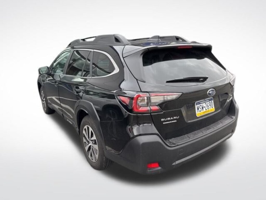 Used 2025 Subaru Outback Premium SUV