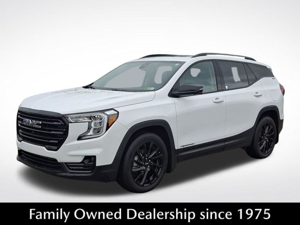 Used 2024 GMC Terrain SLT SUV