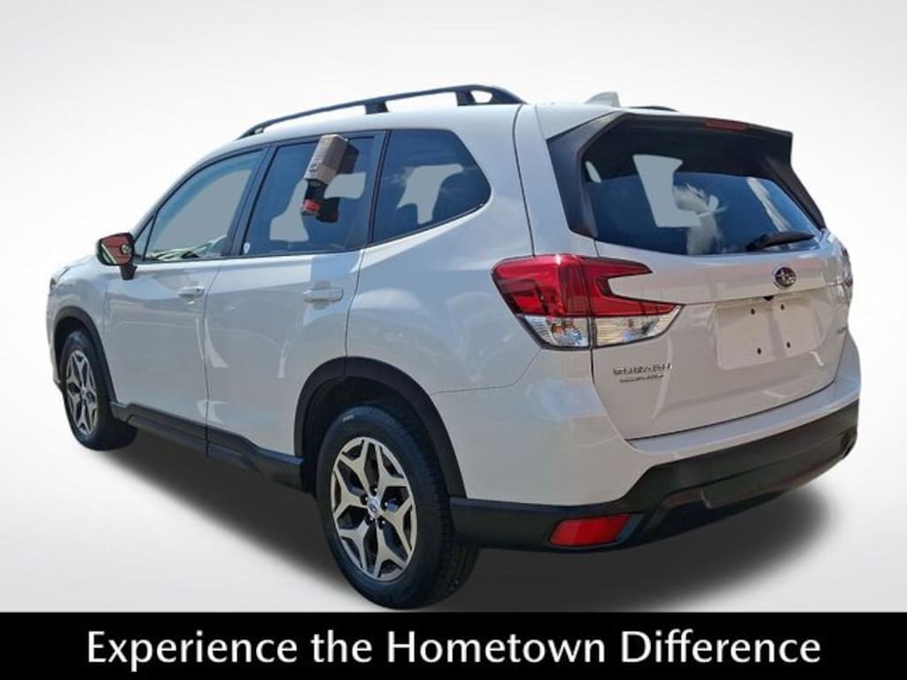 Used 2023 Subaru Forester Premium SUV