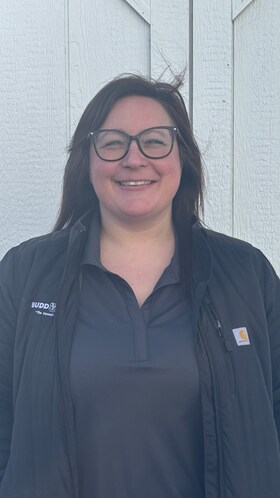 Staff member Carly Simon-Warneke from ID_d3bba820279e