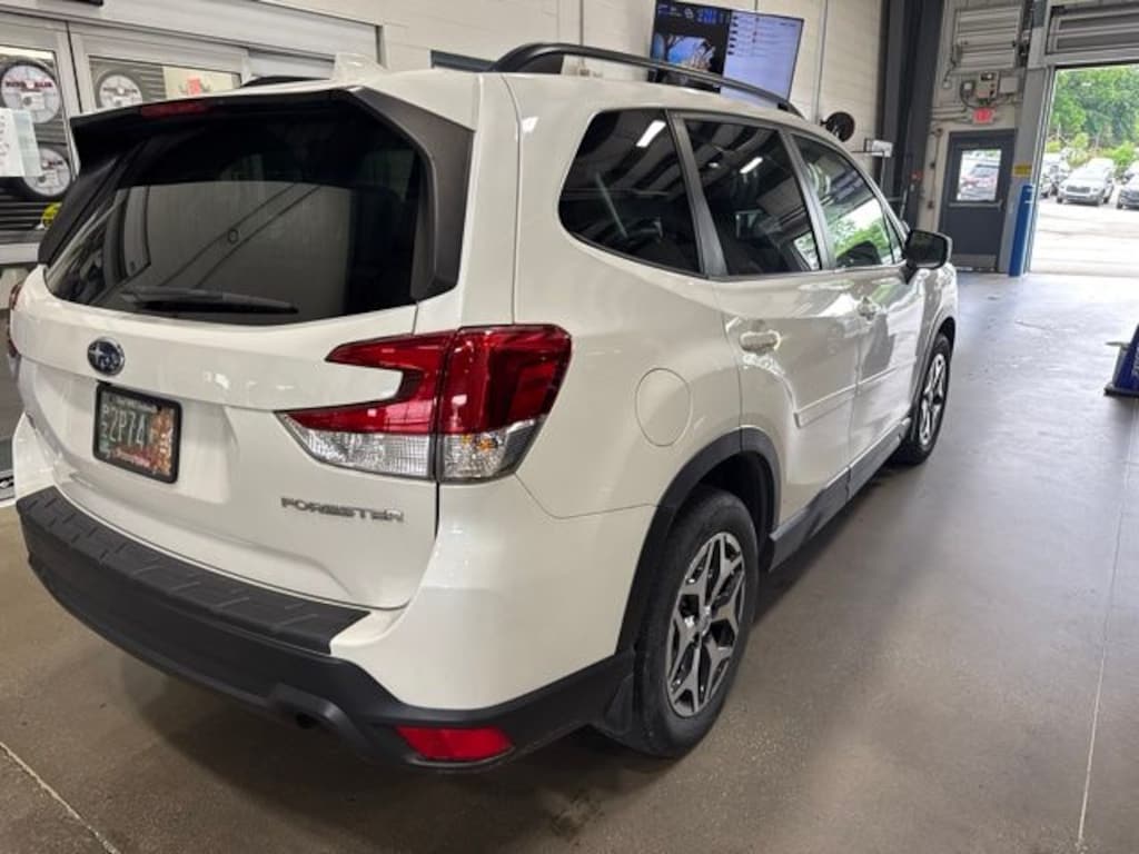 Used 2021 Subaru Forester Premium SUV