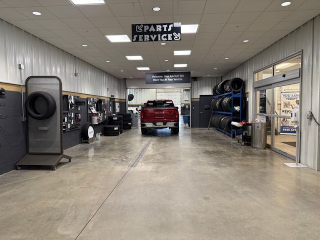 Used 2023 Buick Envision Preferred SUV