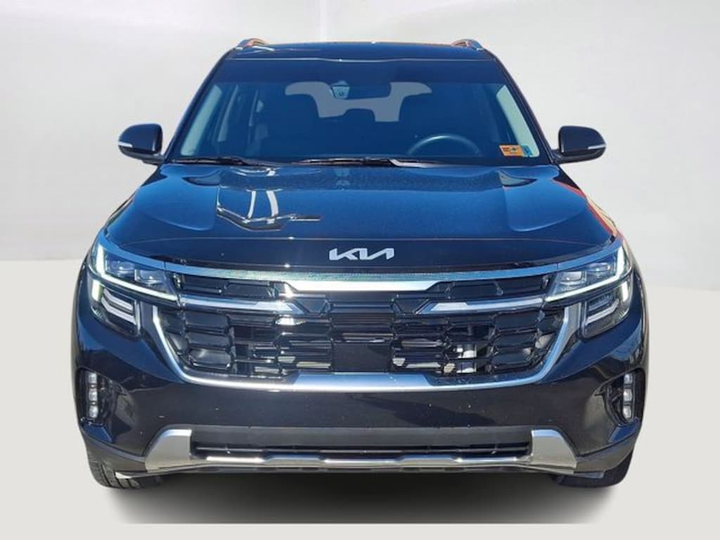 Used 2025 Kia Seltos SX SUV