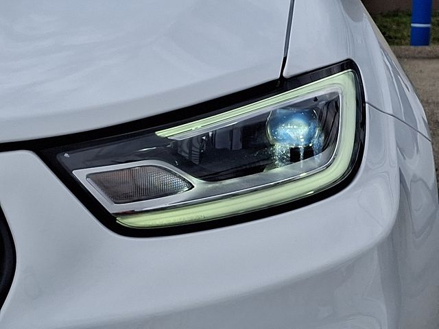 2026 Chrysler Pacifica Limited - Photo 9