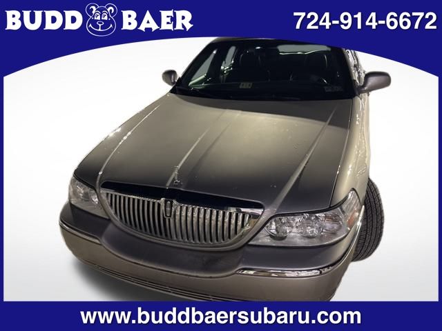 2007 Lincoln Town Car Signature Limited