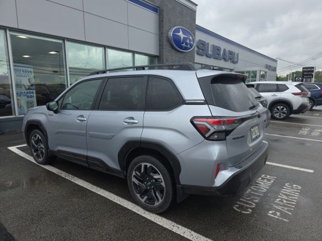 Used 2025 Subaru Forester Hybrid Premium SUV