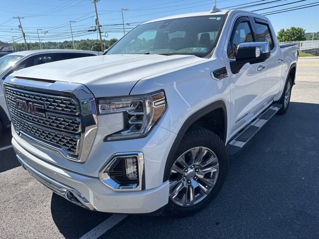 2021 GMC Sierra 4WD Crew Cab Short Box Denali's photo