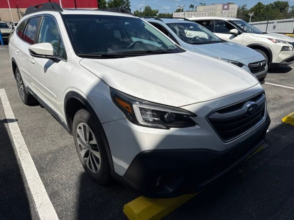 Used 2022 Subaru Outback Premium SUV