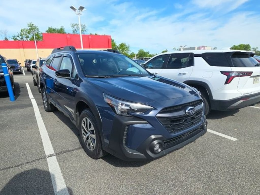 Used 2024 Subaru Outback Premium SUV