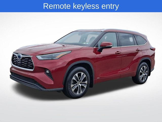 2022 Toyota Highlander Hybrid XLE photo 3