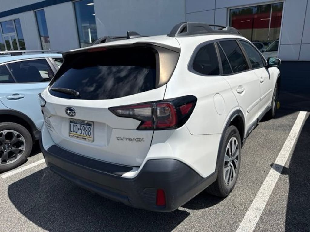 Used 2022 Subaru Outback Premium SUV