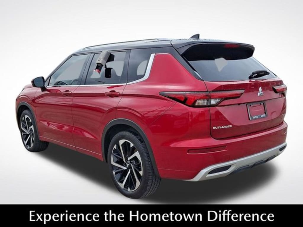 Used 2024 Mitsubishi Outlander SEL SUV