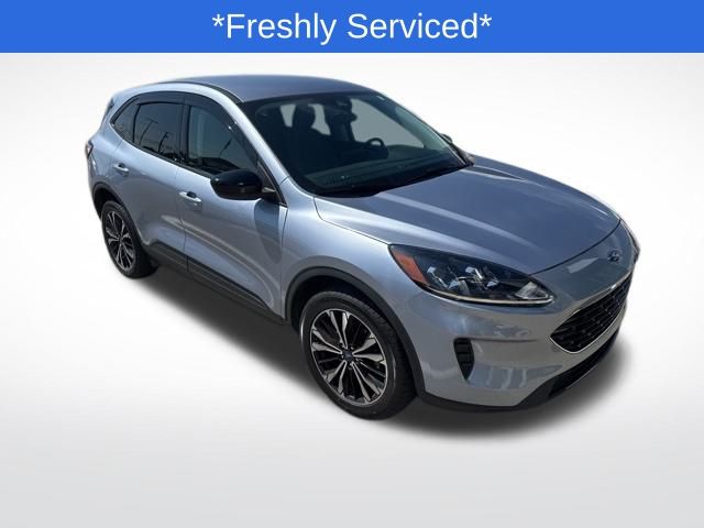 2022 Ford Escape SE photo 2