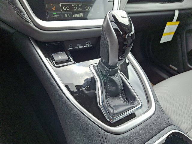 2025 Subaru Legacy Limited - Photo 10