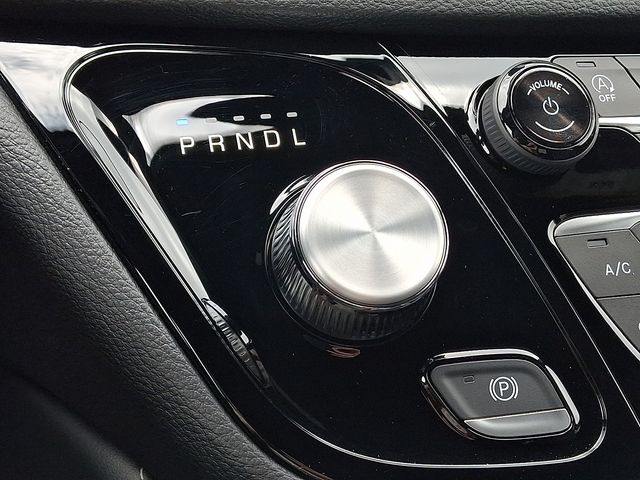 2026 Chrysler Pacifica Limited - Photo 18