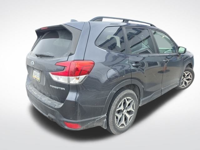 2019 Subaru Forester Premium photo 2