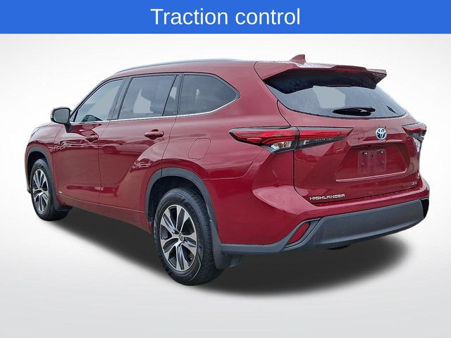 2022 Toyota Highlander Hybrid XLE photo 4