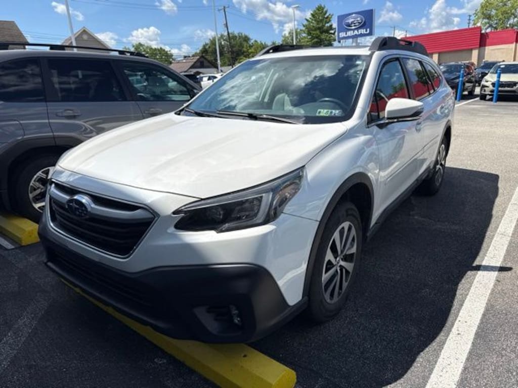Used 2022 Subaru Outback Premium SUV