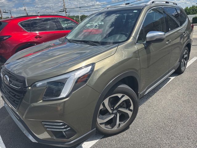 2023 Subaru Forester Touring's photo