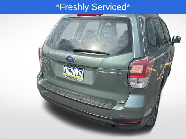 2018 Subaru Forester 2.5i photo 2