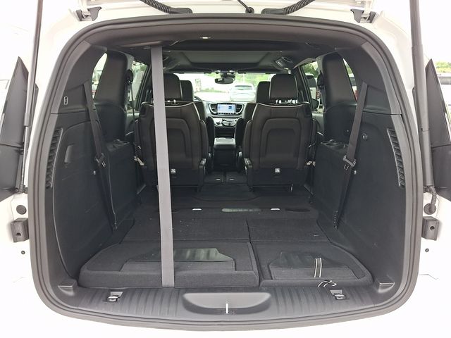2026 Chrysler Pacifica Limited - Photo 32
