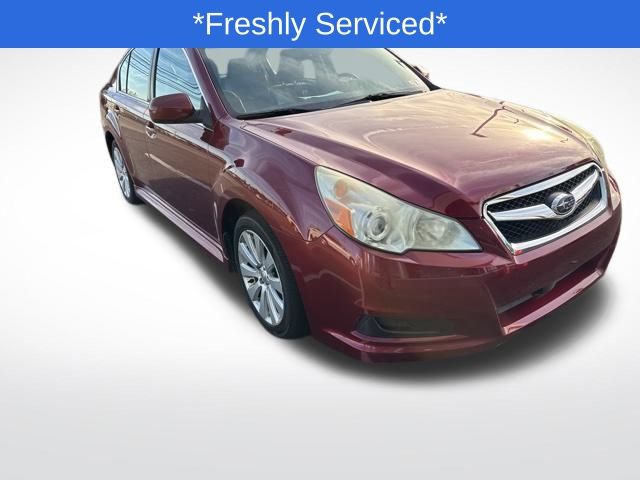 2011 Subaru Legacy 2.5i Limited photo 2