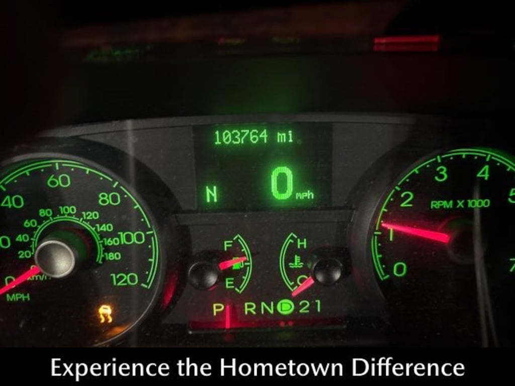 Used 2007 Lincoln Town Car Signature Limited Sedan