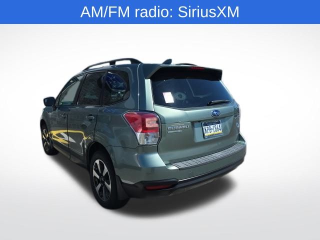 2018 Subaru Forester 2.5i Premium photo 2