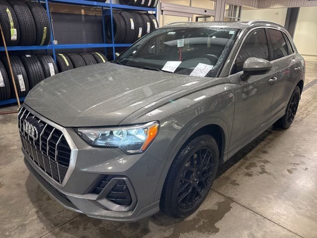 2021 Audi Q3 45 TFSI S Line Premium quattro's photo