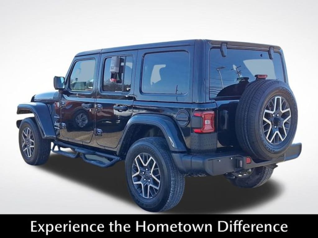 Used 2024 Jeep Wrangler Sahara SUV