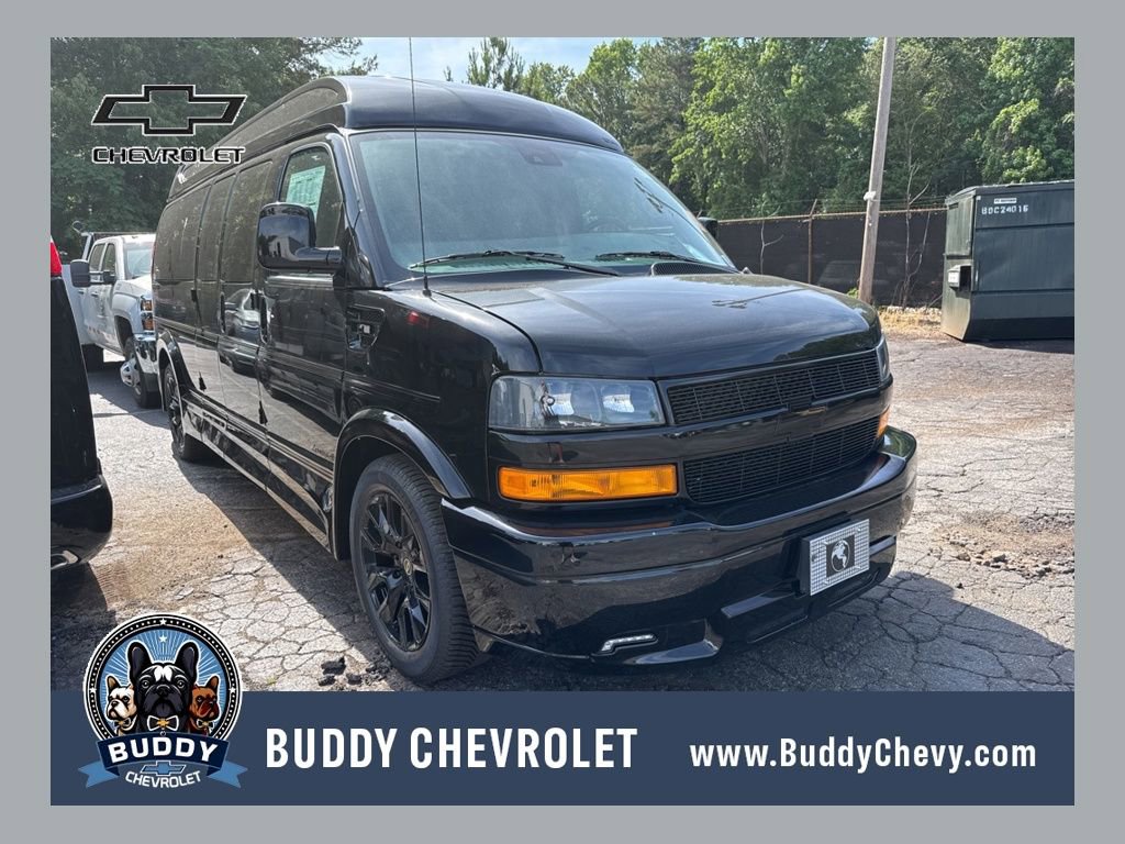 2026 Chevrolet Express 2500 Extended Work Van HD's photo