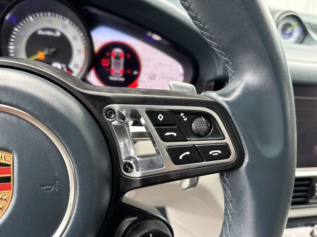 2023 Porsche Cayenne Turbo S E-Hybrid - Photo 18