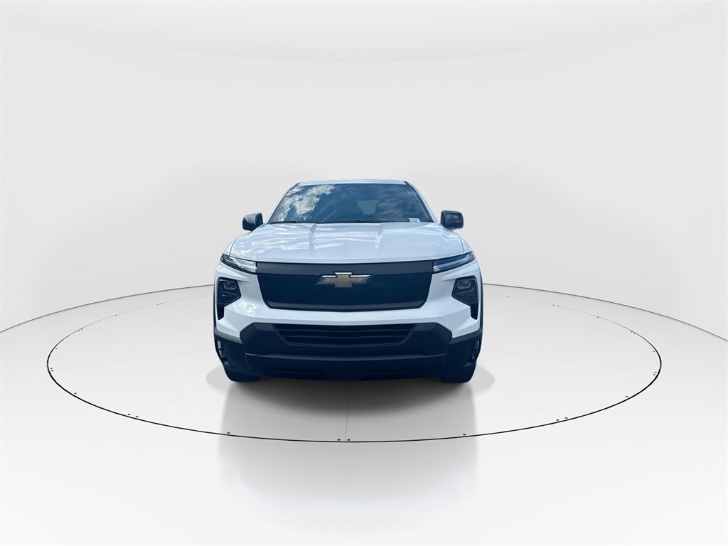 2024 Chevrolet Silverado EV Work Truck photo 3